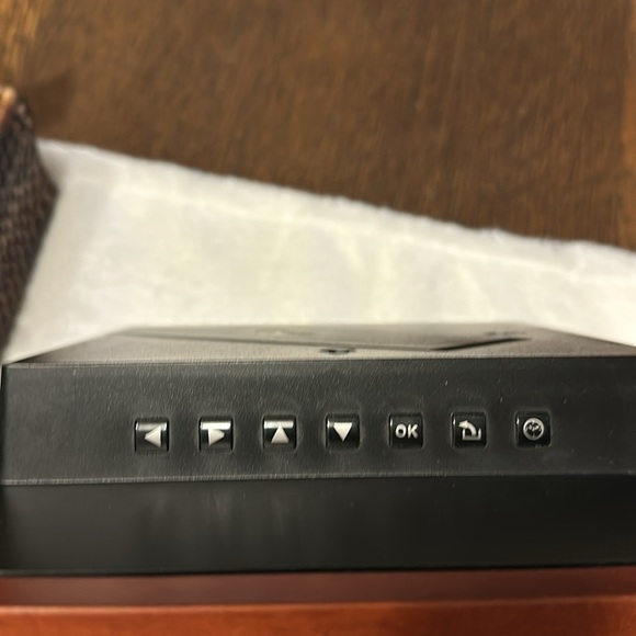 Philips PhotoFrame x 2 - Picture 9 of 11